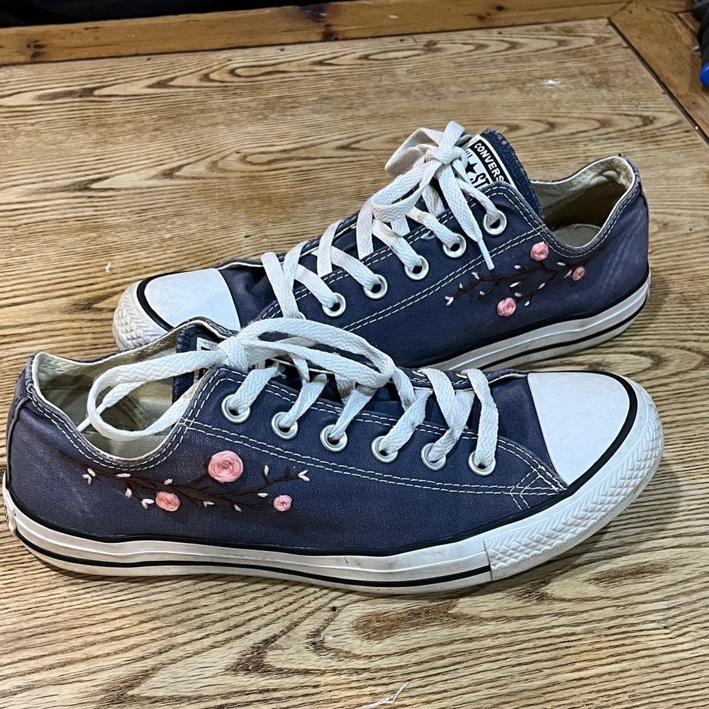 Embroidered Converse - Picture 2 of 6